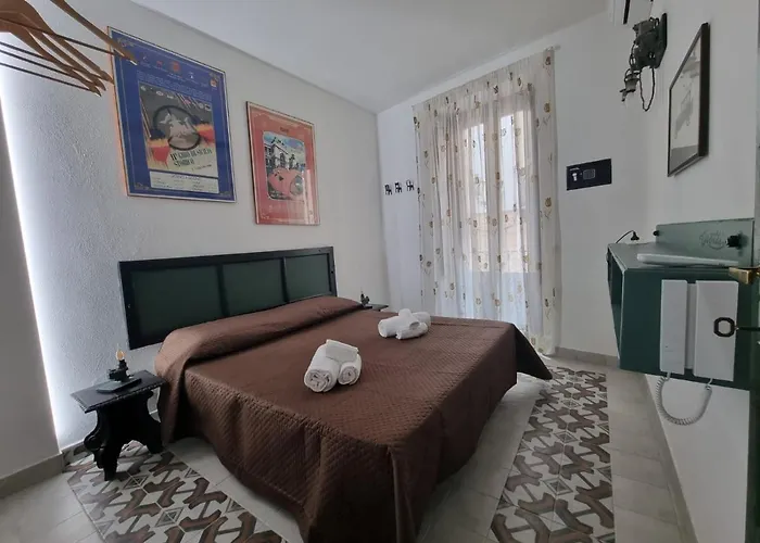 Casa Viotti Le Fuoriserie Feriehus *