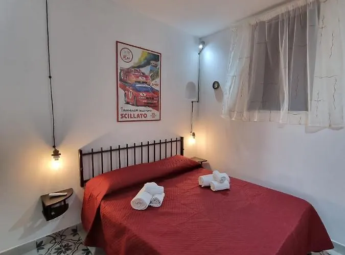 Casa Viotti Le Fuoriserie Feriehus Palermo